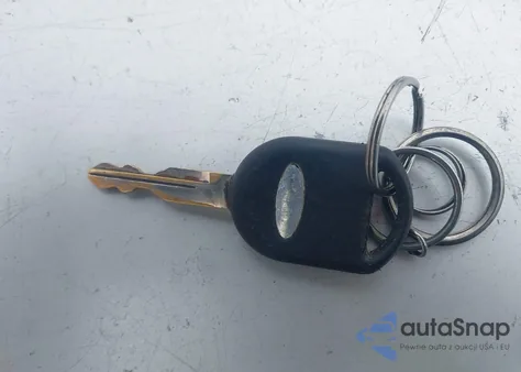 2001 Ford Taurus Ses z USA, uszkodzony, nr VIN 1FAFP55U41G101457